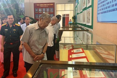 Cần Thơ: Triển lãm ảnh “50 năm thực hiện Di chúc của Chủ tịch Hồ Chí Minh”