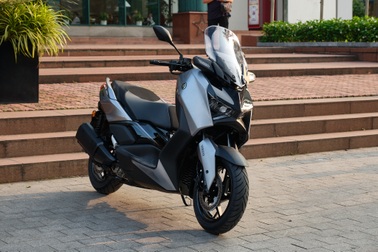 Xe tay ga thể thao thương hiệu Nhật được thay “áo” mới, giá 140 triệu đồng