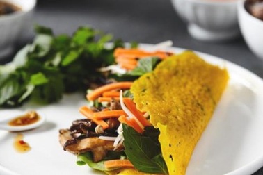 Cách làm bánh xèo nhân nấm hương ngon, lạ đãi cả nhà