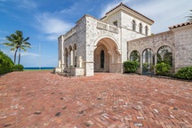 Bên trong siêu biệt thự vừa bán 110 triệu USD, phá vỡ kỷ lục BĐS mà Trump lập năm 2008