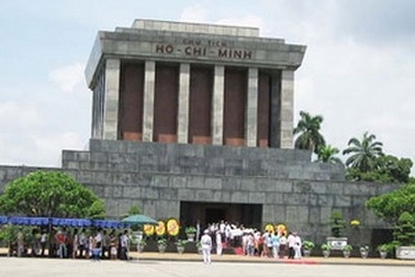 Kiểm tra trạng thái thi hài Chủ tịch Hồ Chí Minh
