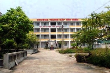 Hơn 400 HS chưa được cấp bằng: Trường đề nghị công nhận Hiệu trưởng