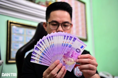 Độc đáo bộ tiền "độc nhất vô nhị" tại Việt Nam cho VCK World Cup 2022