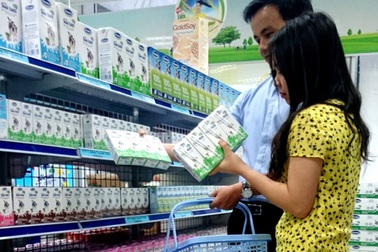 Nielsen: Sữa tươi Vinamilk 100% đứng đầu thị trường Việt Nam về sản lượng lẫn doanh số