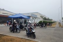 Thưởng Tết: Miếng khi đói bằng gói khi no... trong bối cảnh Covid-19