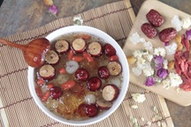 Chưa đến hè, chè tuyết yến nhựa đào đã lên cơn sốt