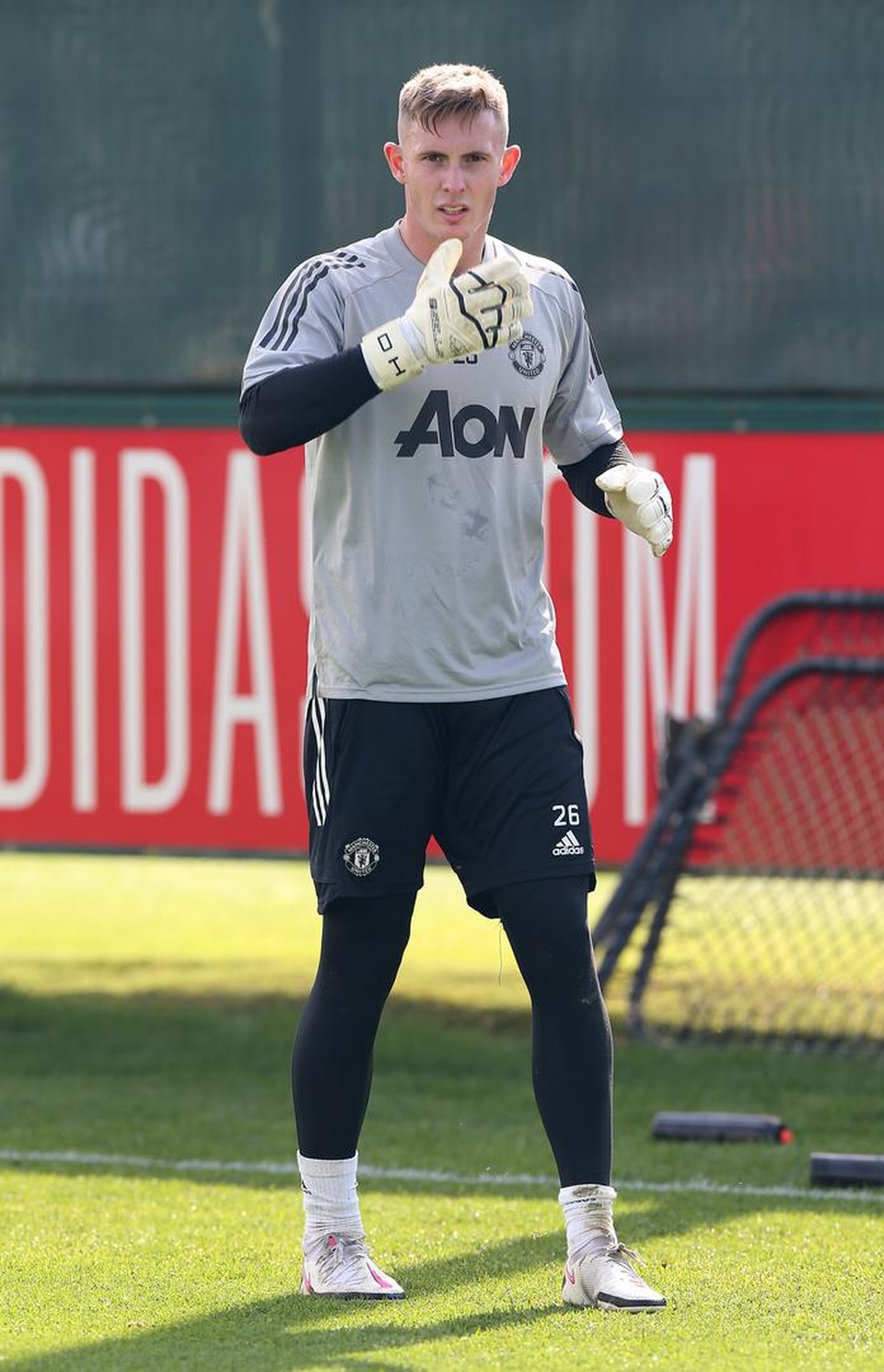 Pogba, Greenwood trở lại tập luyện cùng Man Utd - 13 Pogba, Greenwood trở lại tập luyện cùng Man Utd - 13
