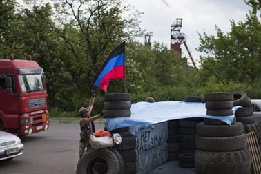 Lực lượng tự vệ vùng Donetsk ra tối hậu thư cho quân đội Kiev