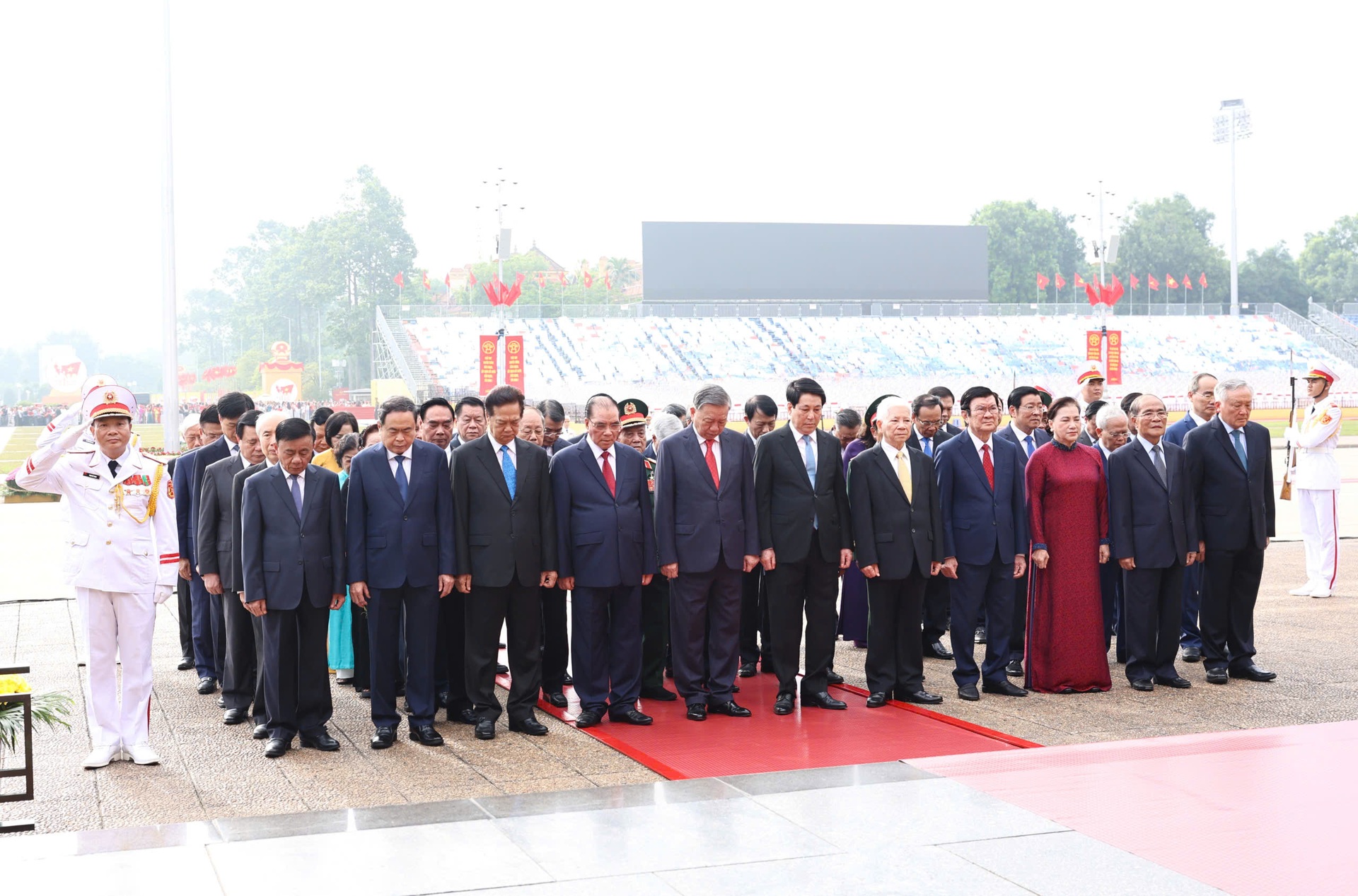 Lãnh đạo Đảng, Nhà nước vào Lăng viếng Bác nhân dịp 80 năm Quốc khánh 2/9 - 6