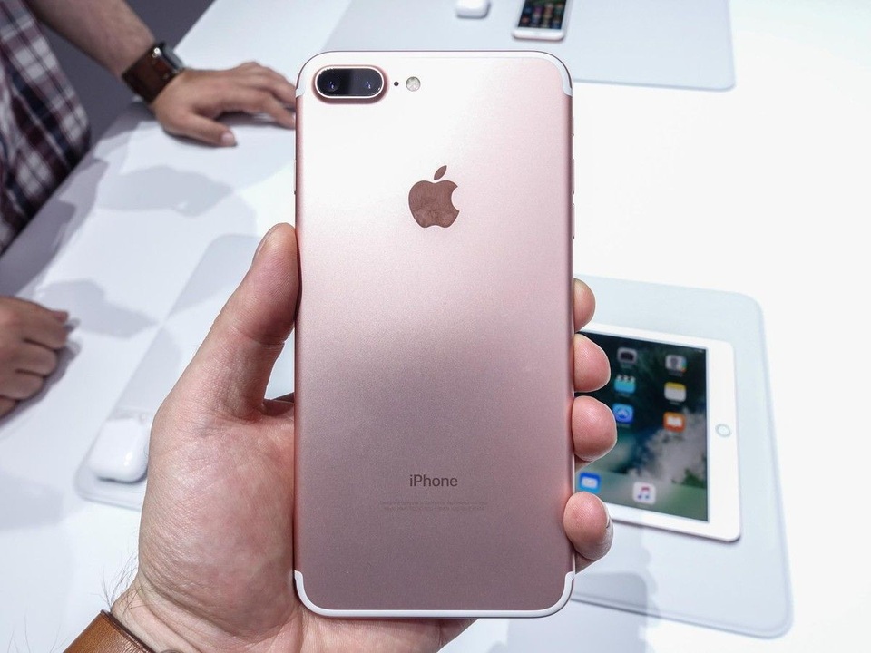 Những smartphone đang có mức giảm giá mạnh cuối tháng 5/2020 - 6 Những smartphone đang có mức giảm giá mạnh cuối tháng 5/2020 - 6