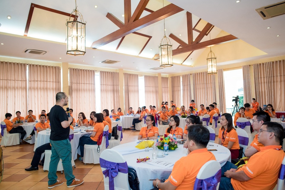 FSB lần đầu đưa môn Quản trị bản thân vào chương trình đào tạo thạc sĩ - 1 FSB lần đầu đưa môn Quản trị bản thân vào chương trình đào tạo thạc sĩ - 1