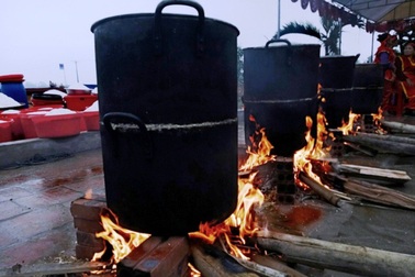 Bánh dày hơn 3 tấn dành dâng giỗ tổ Hùng Vương