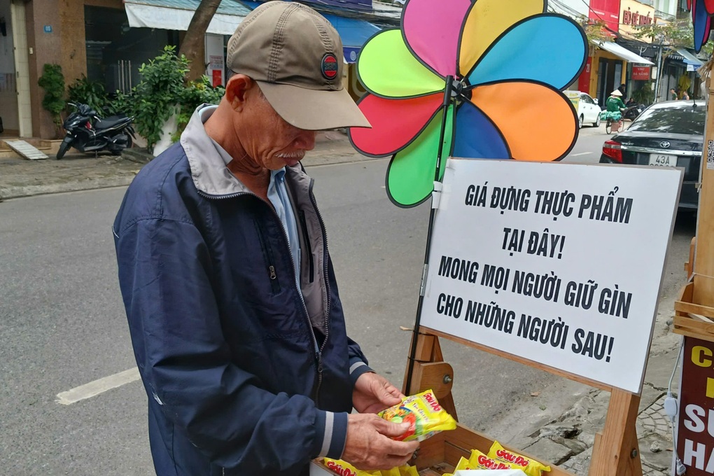 Tiệm mì 1.000 đồng đầy đủ rau, trứng ở thành phố đáng sống - 1 Tiệm mì 1.000 đồng đầy đủ rau, trứng ở thành phố đáng sống - 1