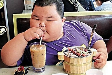 Con đau gan vì mẹ chăm bồi bổ