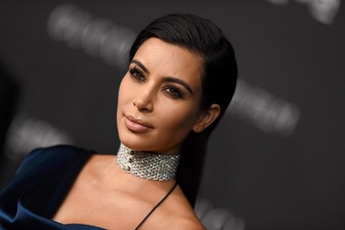 “Sao” Hollywood và những kiểu vòng cổ được ưa chuộng