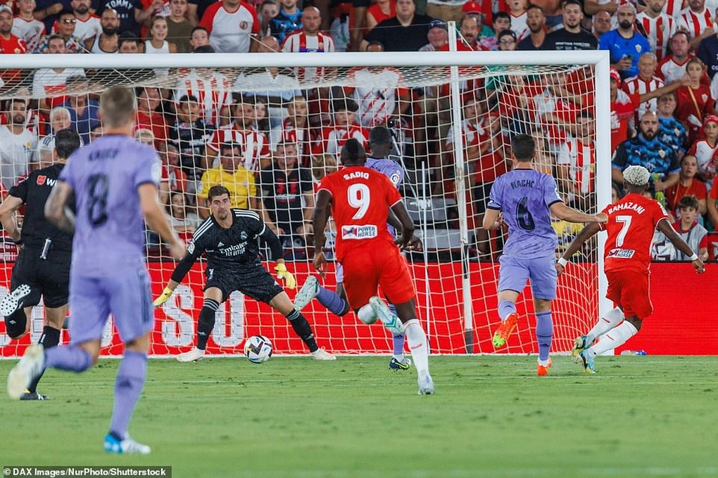 Real Madrid nhọc nhằn giành 3 điểm ở trận mở màn La Liga - 1 Real Madrid nhọc nhằn giành 3 điểm ở trận mở màn La Liga - 1