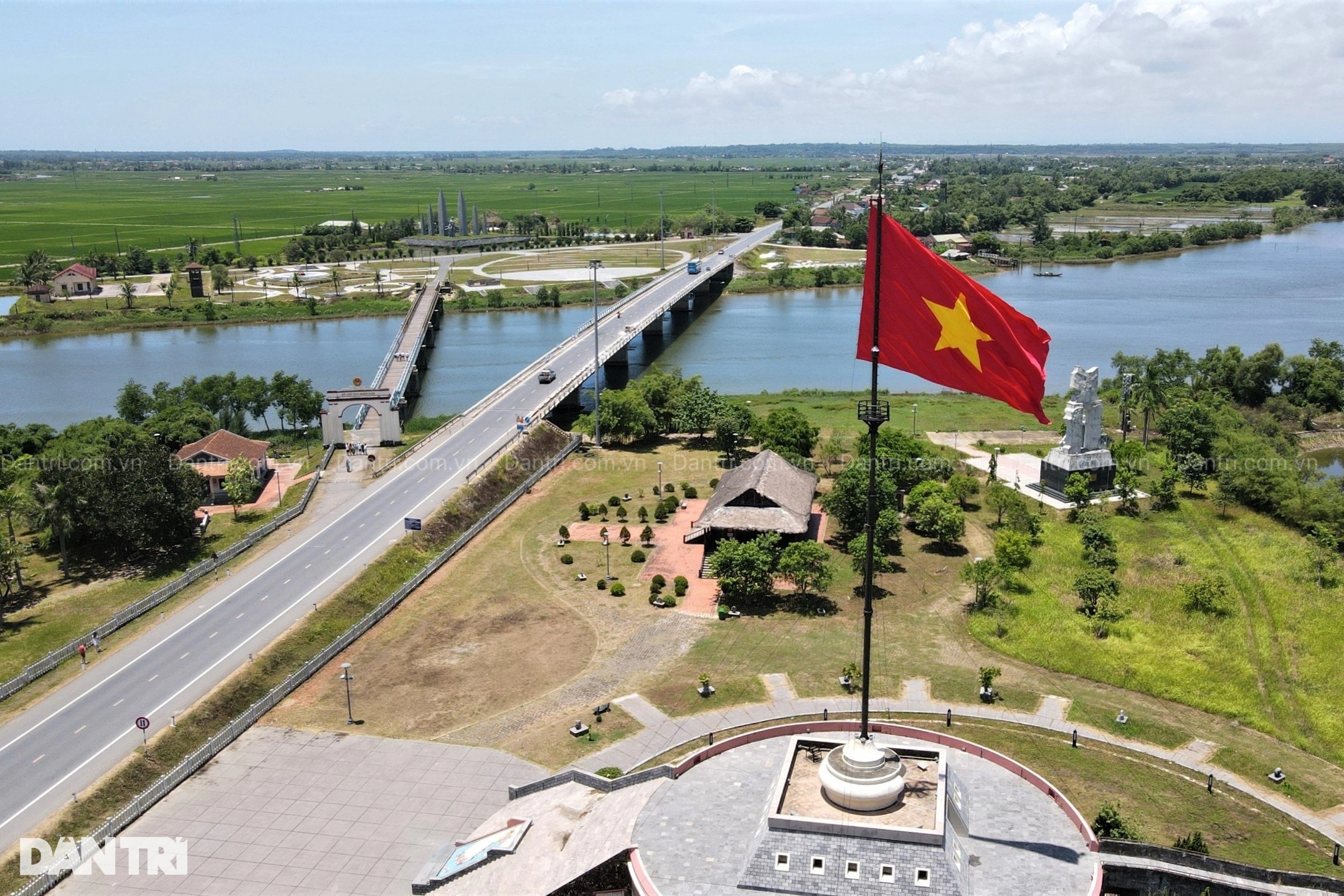 Những cuộc chiến đặc biệt bên cầu Hiền Lương sau Hiệp định Geneva - 16 Những cuộc chiến đặc biệt bên cầu Hiền Lương sau Hiệp định Geneva - 16