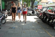 Thu hơn 400 triệu đồng sau một tháng thí điểm cho thuê vỉa hè quận 1