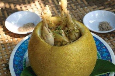 Gà hấp bưởi món ăn “có một không hai” của người Đồng Nai