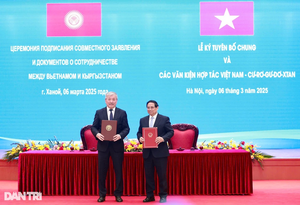 Việt Nam và Kyrgyzstan hướng tới nâng cấp quan hệ lên Đối tác Toàn diện - 2 Việt Nam và Kyrgyzstan hướng tới nâng cấp quan hệ lên Đối tác Toàn diện - 2