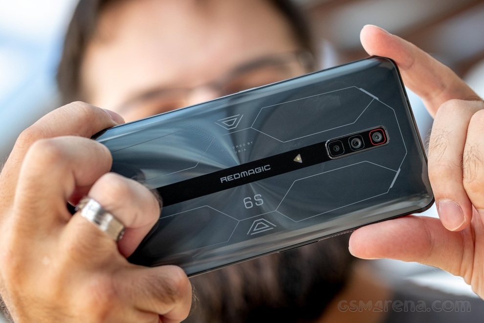 Loạt smartphone đáng chú ý vừa ra mắt - 4 Loạt smartphone đáng chú ý vừa ra mắt - 4