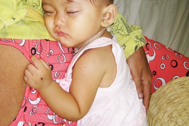 "Đệ tử lưu linh" gây tai nạn, bé 6 tháng tuổi mất cả cha lẫn mẹ