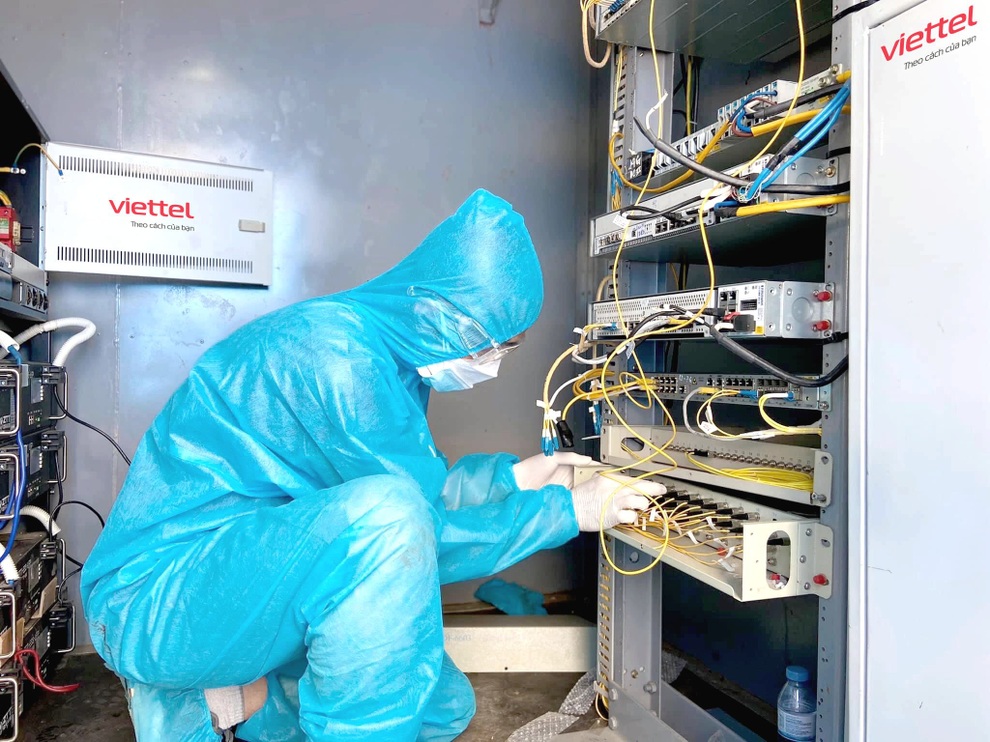 Nhà mạng đóng góp hàng trăm tỷ đồng vào Quỹ vắc xin phòng Covid-19 - 1