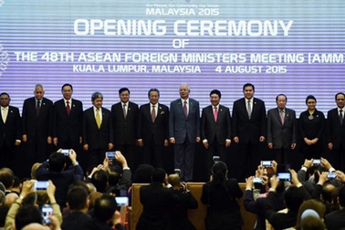 Các Ngoại trưởng ASEAN kêu gọi tăng cường đoàn kết để xử lý vấn đề Biển Đông