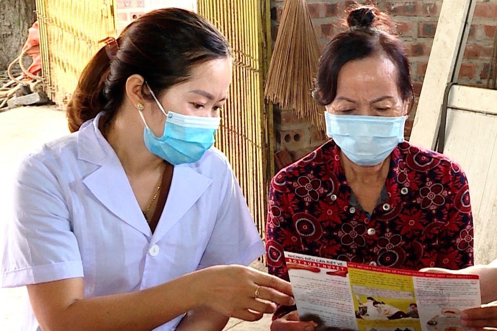 Ninh Bình: 2 người chết, 7 bệnh nhân trở nặng vì sốt xuất huyết - 3 Ninh Bình: 2 người chết, 7 bệnh nhân trở nặng vì sốt xuất huyết - 3