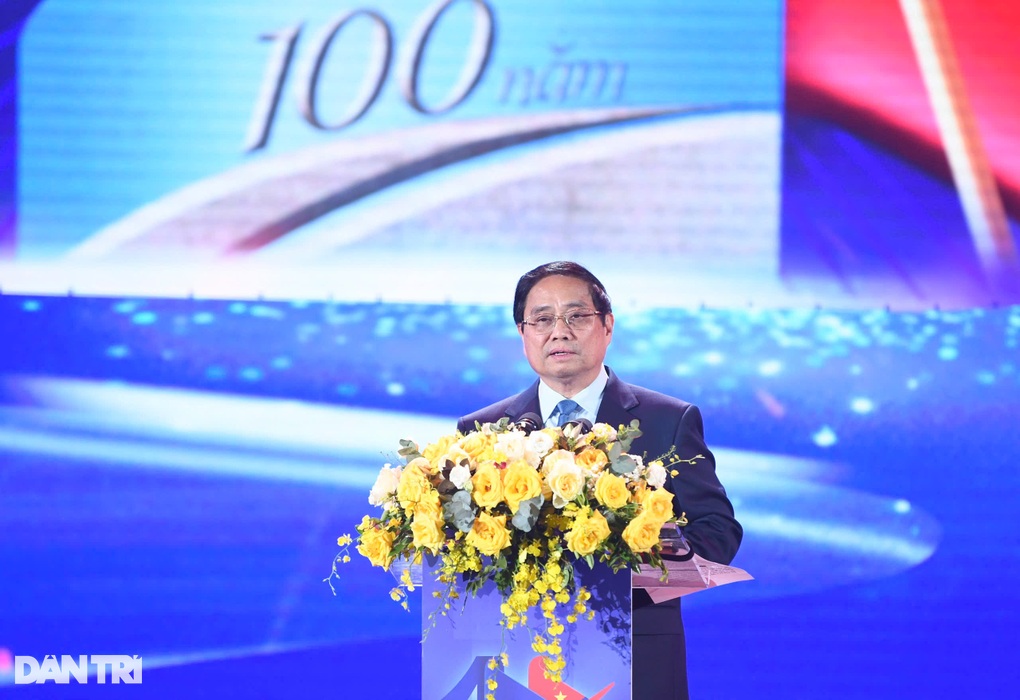 Thủ tướng: Báo chí thổi bùng khát vọng về một Việt Nam hùng cường - 3 Thủ tướng: Báo chí thổi bùng khát vọng về một Việt Nam hùng cường - 3
