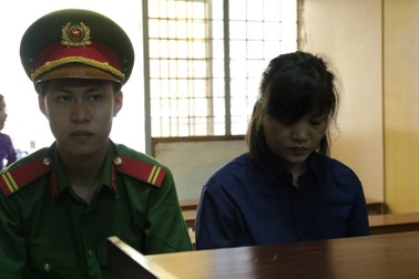 Nữ quản lý chiếm đoạt hàng chục tỉ mua nhà lầu, xe hơi