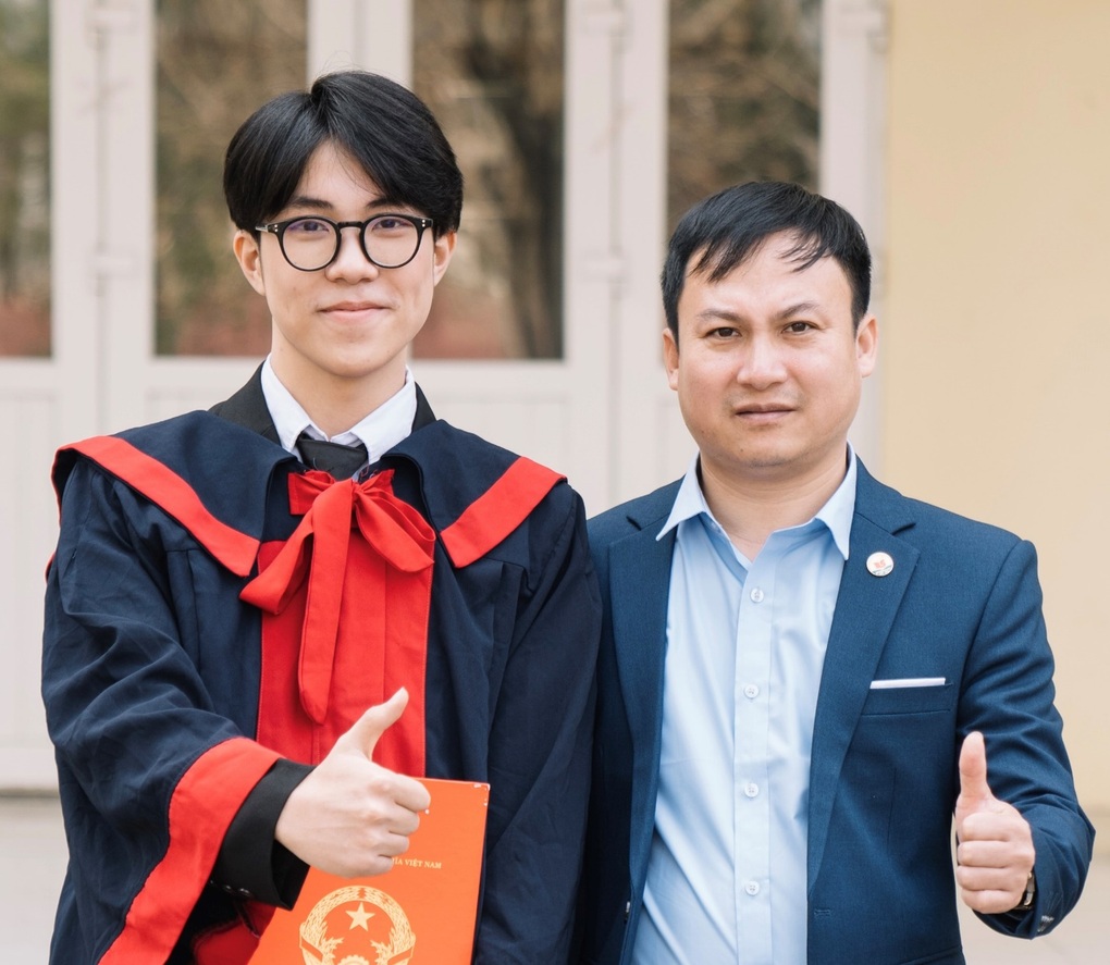 Từ thí sinh duy nhất không có huy chương đến giải Nhất Học sinh giỏi - 3 Từ thí sinh duy nhất không có huy chương đến giải Nhất Học sinh giỏi - 3
