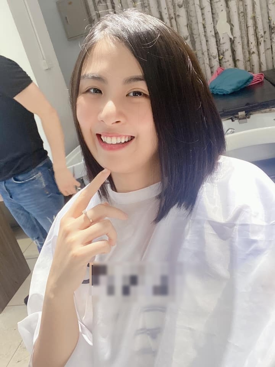 Hoa hậu Ngọc Hân gây “choáng” khi mạnh tay cắt tóc ngắn sau nhiều năm - 11 Hoa hậu Ngọc Hân gây “choáng” khi mạnh tay cắt tóc ngắn sau nhiều năm - 11