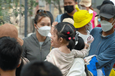 Người dân chen chân ở Thảo Cầm Viên dịp lễ 30/4