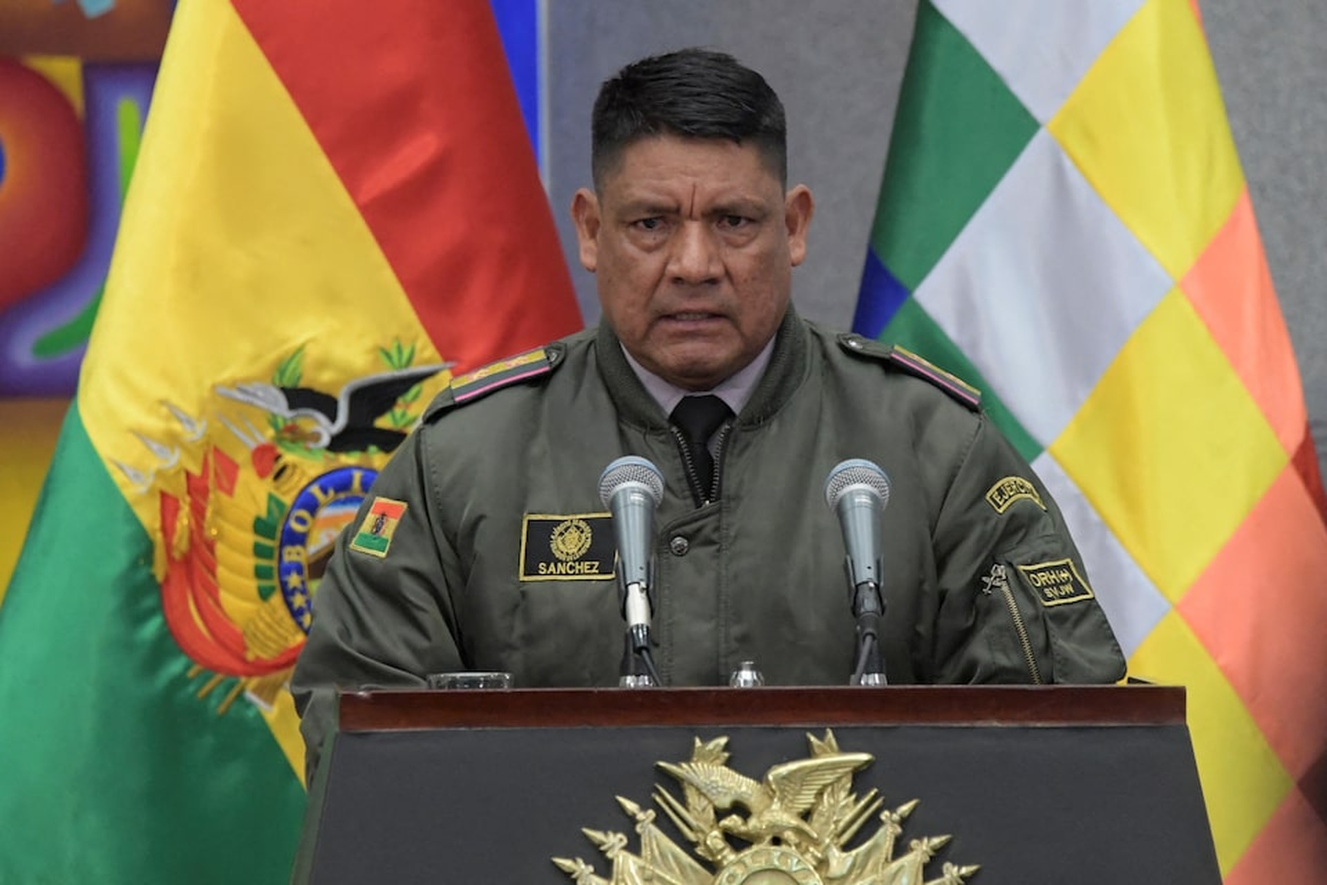 Đảo chính thất bại tại Bolivia, tướng quân đội bị bắt - 7