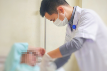 Người đàn ông gặp họa chỉ vì "độ của quý"