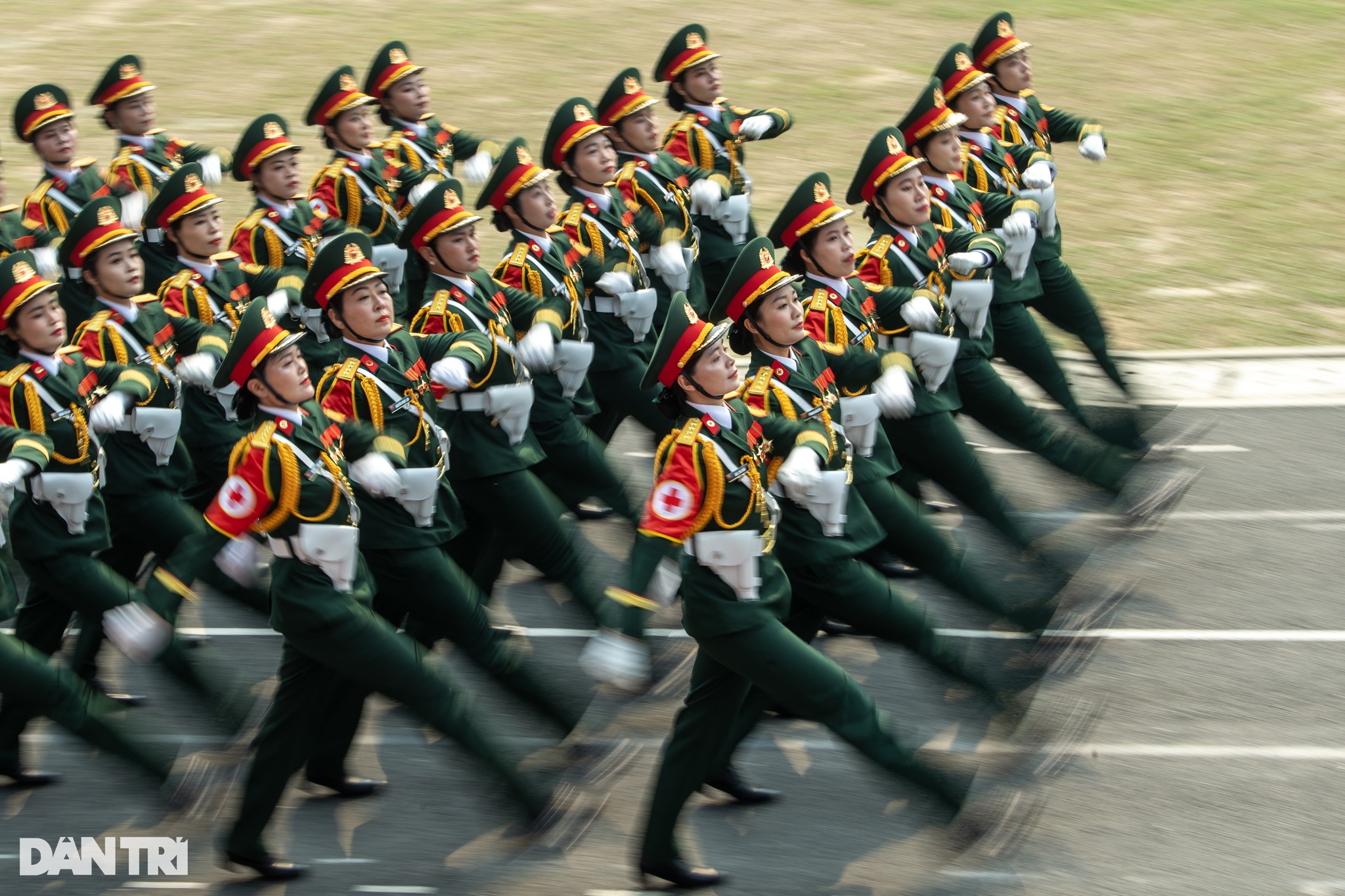 View - Ngắm những "bông hồng thép" trong lễ Tổng duyệt diễu binh ở Điện Biên | Báo Dân trí