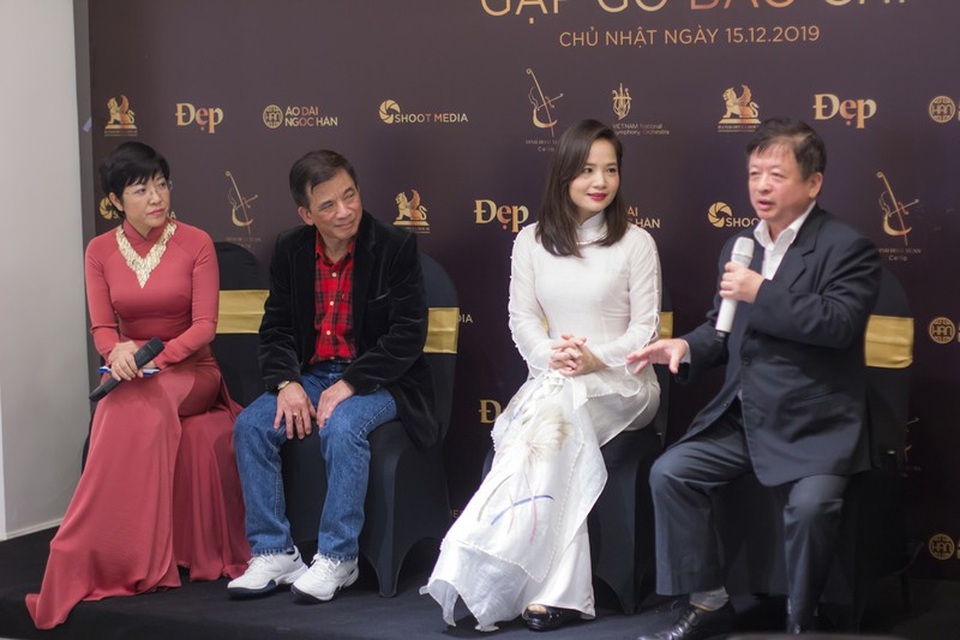 Nghệ sĩ Cello Đinh Hoài Xuân thực hiện chương trình “Trở về” - 2 Nghệ sĩ Cello Đinh Hoài Xuân thực hiện chương trình “Trở về” - 2