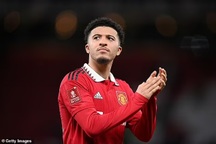 Hết kiên nhẫn với học trò, HLV Ten Hag muốn bán gấp 6 ngôi sao Man Utd