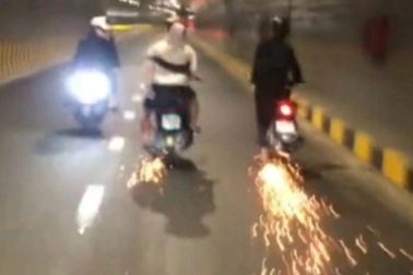 10 lỗi vi phạm mà người đi xe máy có thể bị phạt tới 10 triệu đồng