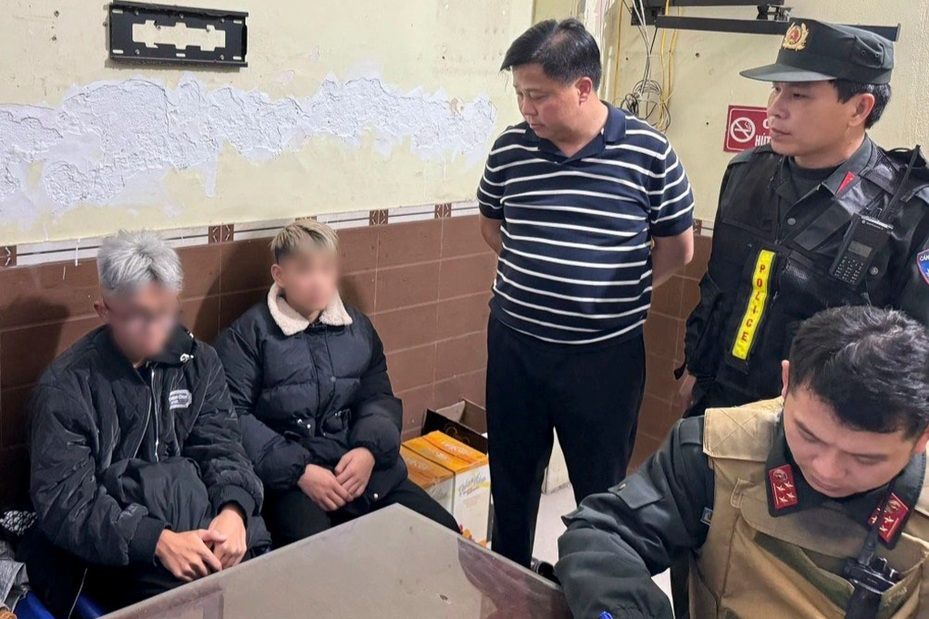 Công an Hải Phòng xử lý hàng loạt đối tượng đi xe máy lạng lách, đánh võng - 1