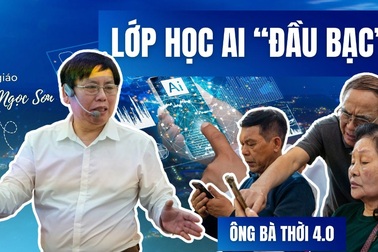 Hà Nội: Lớp học AI miễn phí cho người già của thầy "bí thư xóm"