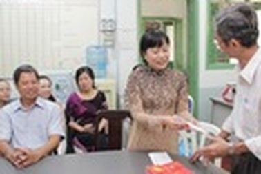 Chăm lo đời sống vật chất và tinh thần cho nhà giáo khó khăn