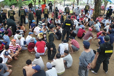 Khởi tố 14 đối tượng liên quan sới bạc “khủng”