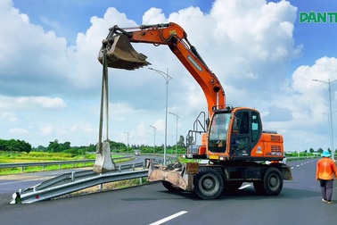 Đường nối Cần Thơ - An Giang hơn 750 tỷ đồng sắp về đích