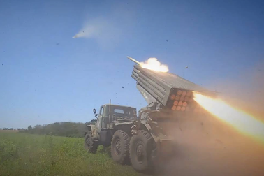 Nga dồn hơn 100.000 quân, tìm cách chọc thủng phòng thủ của Ukraine