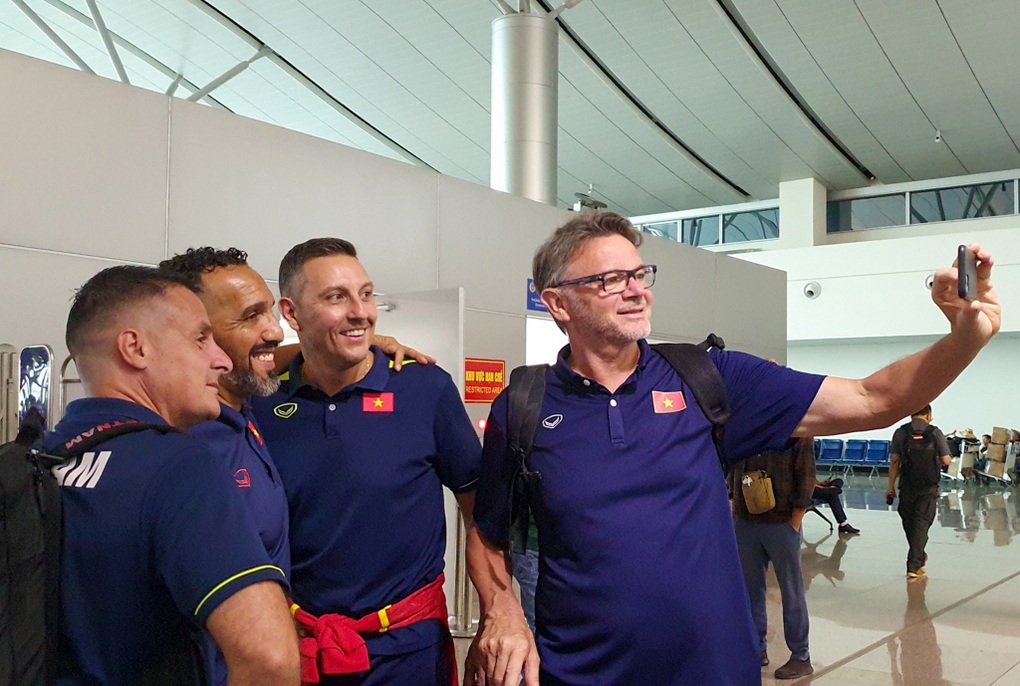 U22 Việt Nam lên đường dự SEA Games 32 - 5 U22 Việt Nam lên đường dự SEA Games 32 - 5