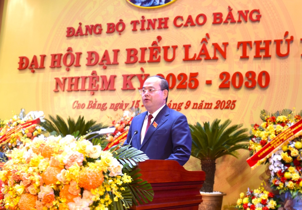 លោក Quan Minh Cuong ជាប់ឆ្នោតឡើងវិញជាលេខាគណៈកម្មាធិការបក្សខេត្ត Cao Bang - ១ Ông Quản Minh Cường tái đắc cử Bí thư Tỉnh ủy Cao Bằng - 1