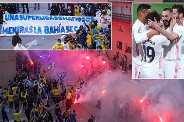 Real Madrid bị cổ động viên Cadiz tấn công trong ngày lên ngôi đầu La Liga