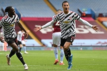 Ngôi sao Man Utd lột xác từ "bùn lầy", sáng cửa dự Euro 2020